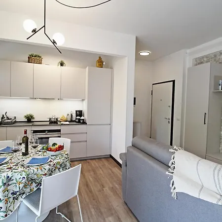Con Privata Vista Nuovissimo Apartment Bardolino